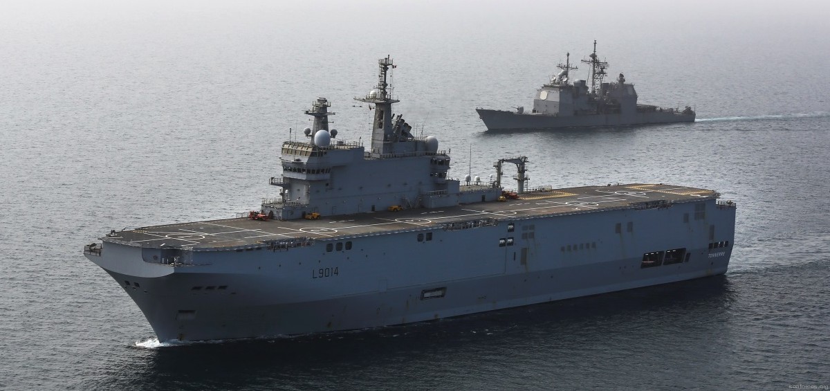 l-9014 fs tonnere mistral class amphibious assault command ship bpc french navy marine nationale 19