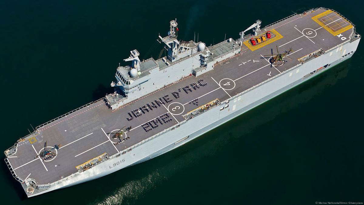 l-9015 fs dixmude mistral class amphibious assault command ship bpc french navy marine nationale 10 operation jeanne d'arc 2012