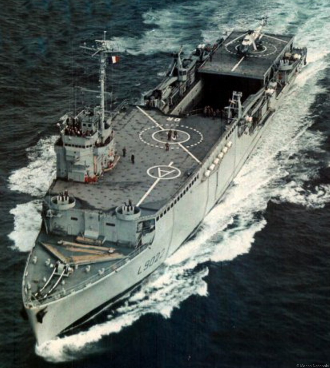 l-9022 orage ouragan class amphibious dock landing ship lpd tcd french navy marine nationale 03