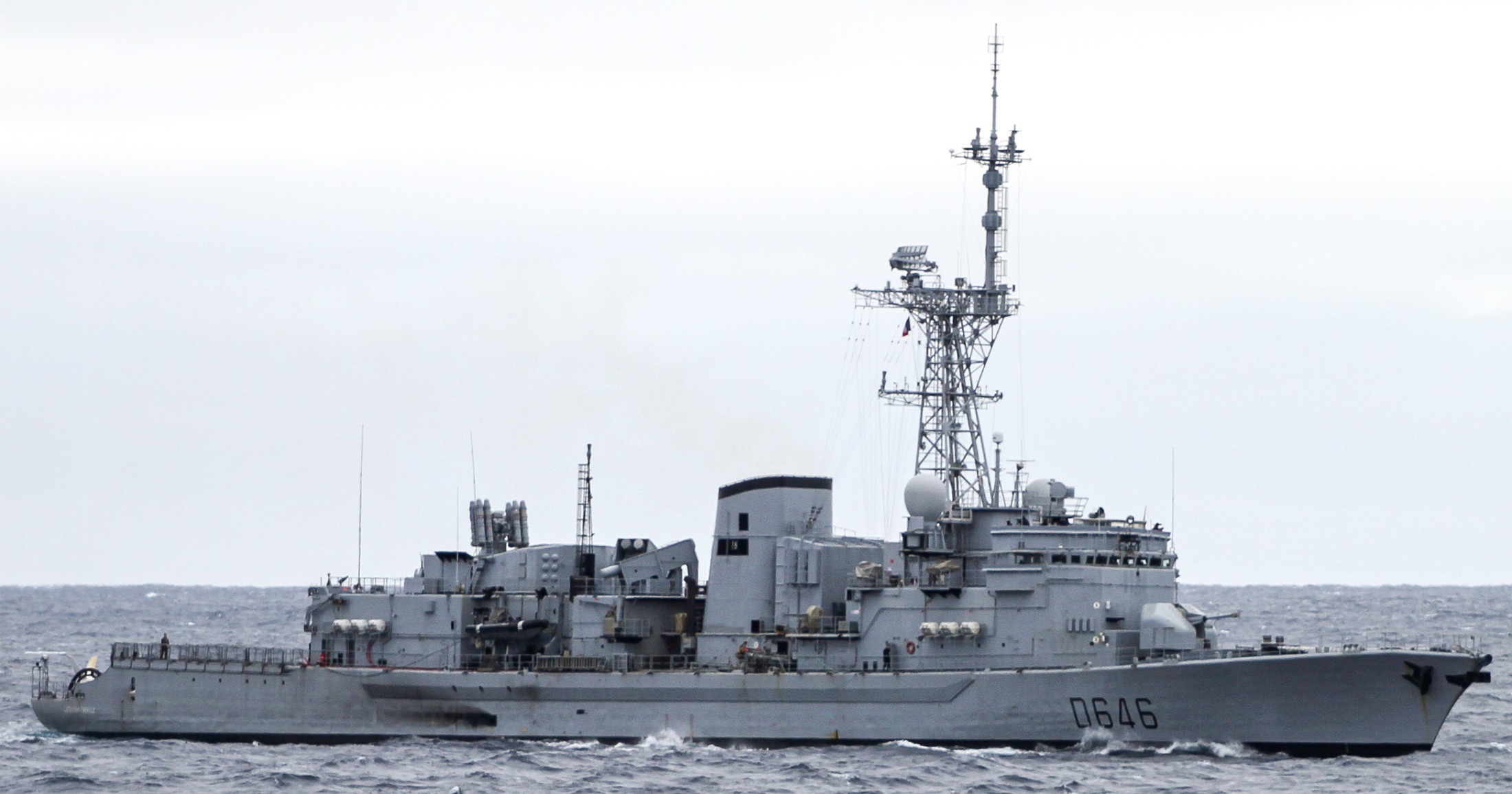 d-646 fs latouche treville f70as frigate destroyer asw french navy marine nationale 32