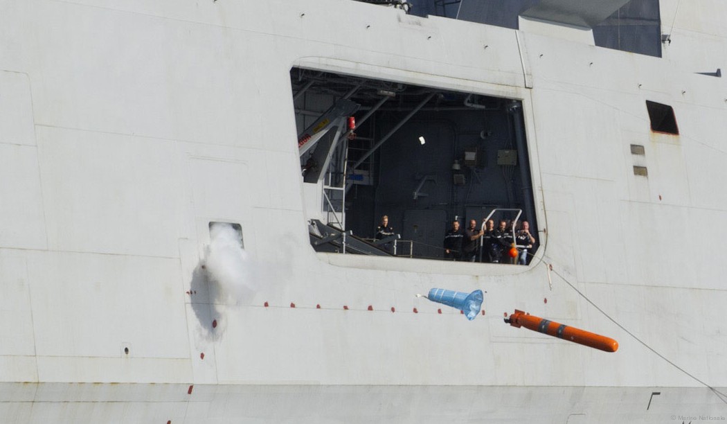aquitaine fremm class fregate frigate french navy marine nationale armament 06 eurotorp mu90 impact torpedo