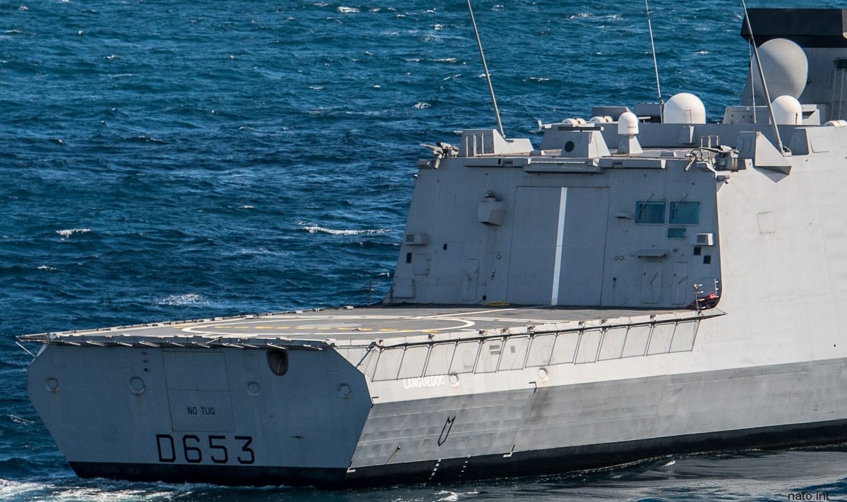 d-653 fs languedoc fremm aquitaine class frigate fregate multi purpose french navy marine nationale 10a flight deck hangar nexter narwhal 20mm remote weapon system