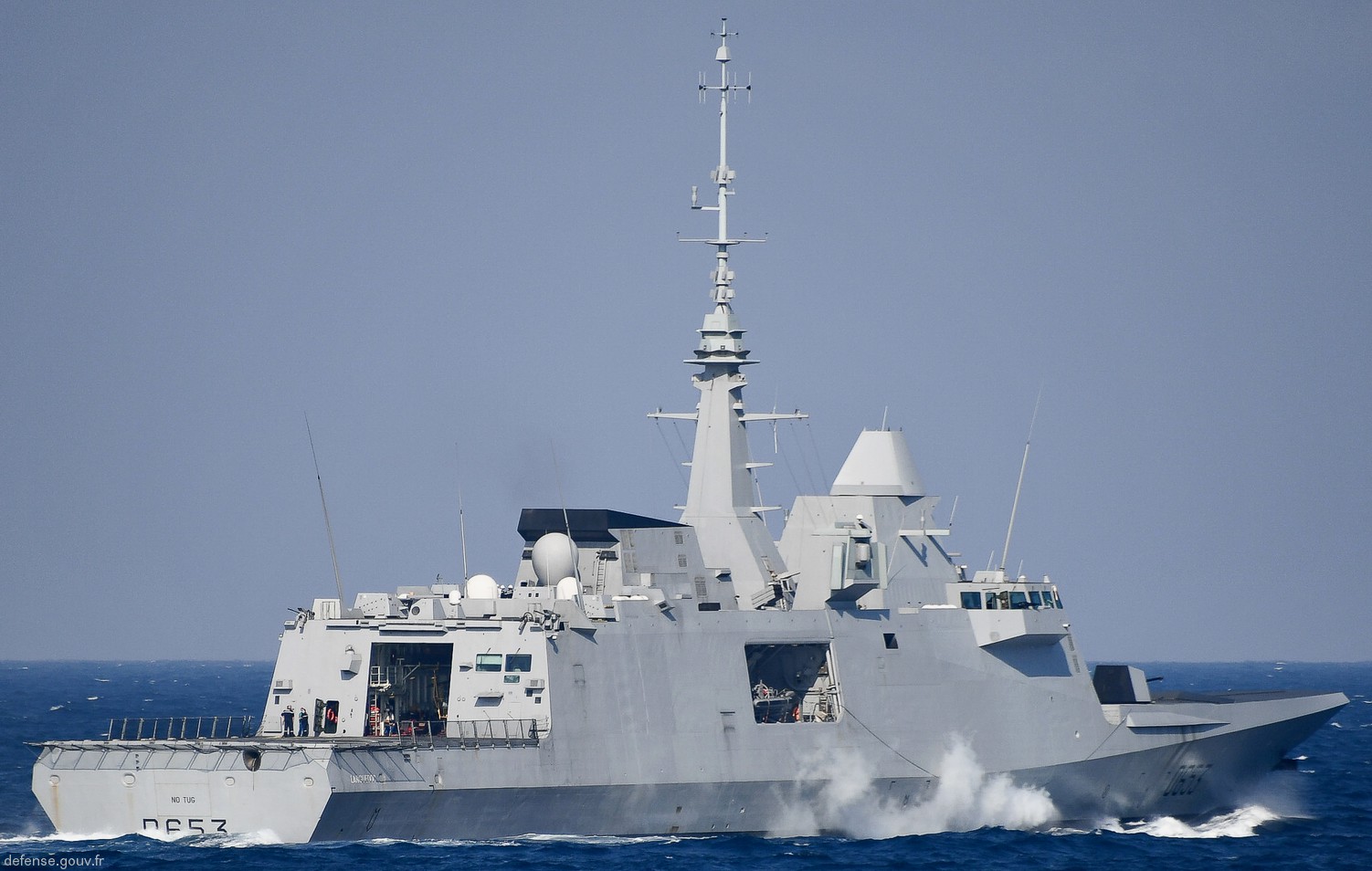 d-653 fs languedoc fremm aquitaine class frigate fregate multi purpose french navy marine nationale 17