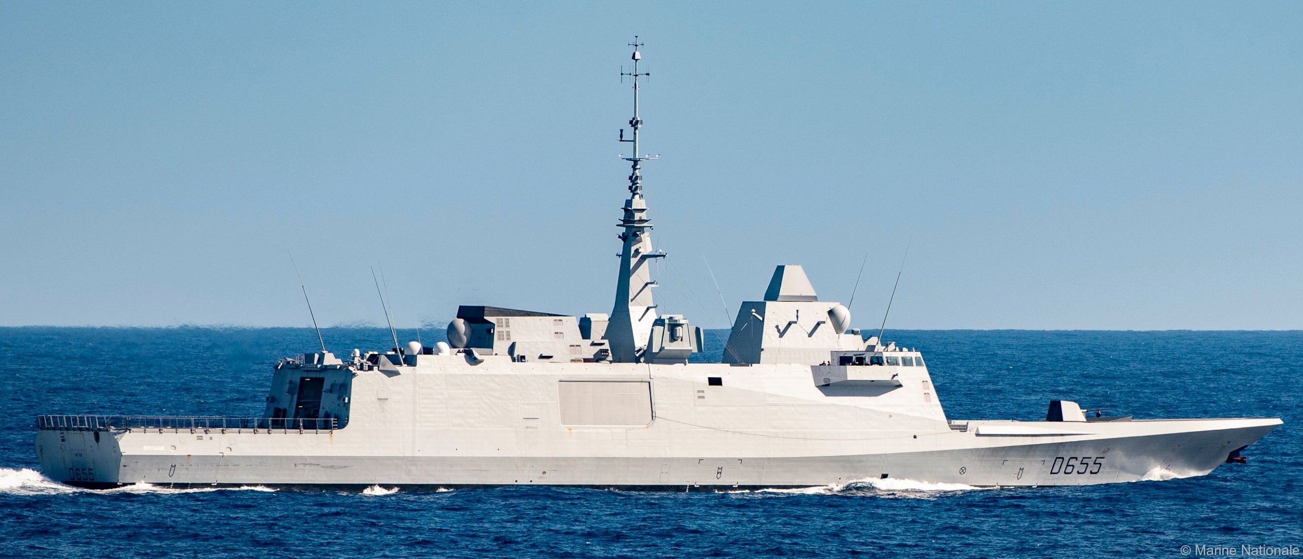 d-655 fs bretagne fremm aquitaine class frigate fregate multi purpose french navy marine nationale 17