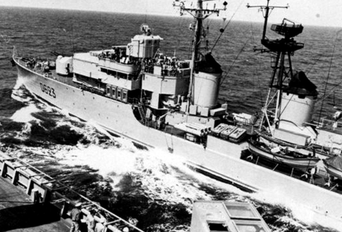 surcouf class t47 destroyer french navy marine nationale escorteur d'escadre d-623 cassard