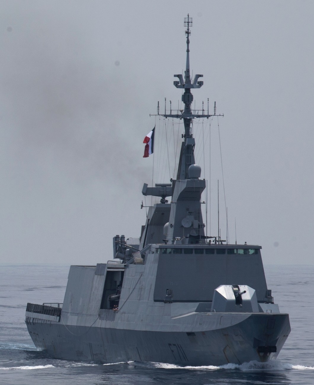 f-711 fs surcouf la fayette class frigate french navy marine nationale 24
