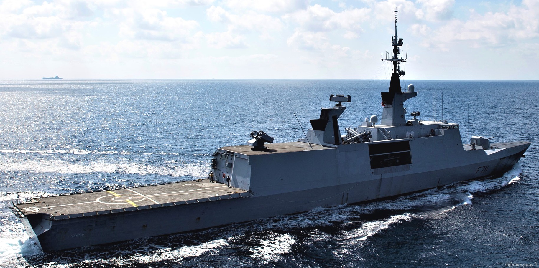 f-711 fs surcouf la fayette class frigate french navy marine nationale 34