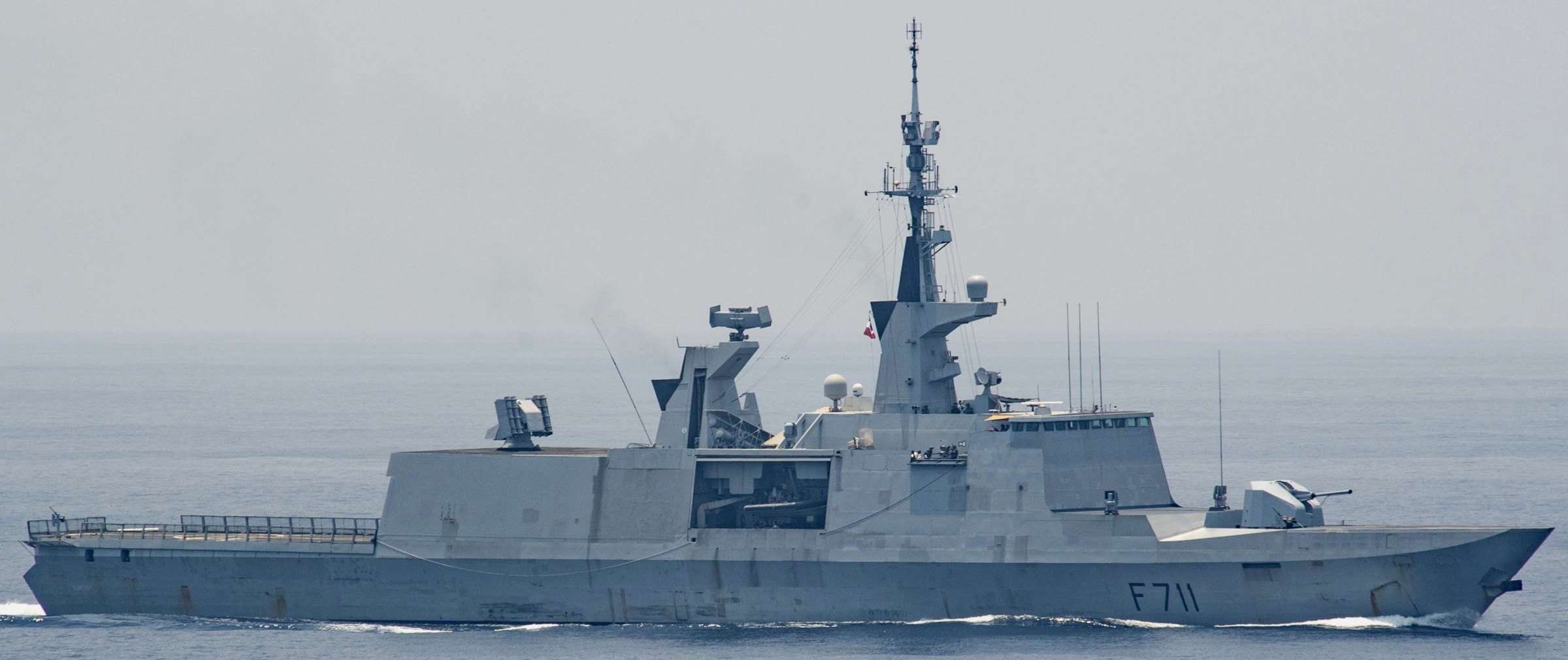 f-711 fs surcouf la fayette class frigate french navy marine nationale 38
