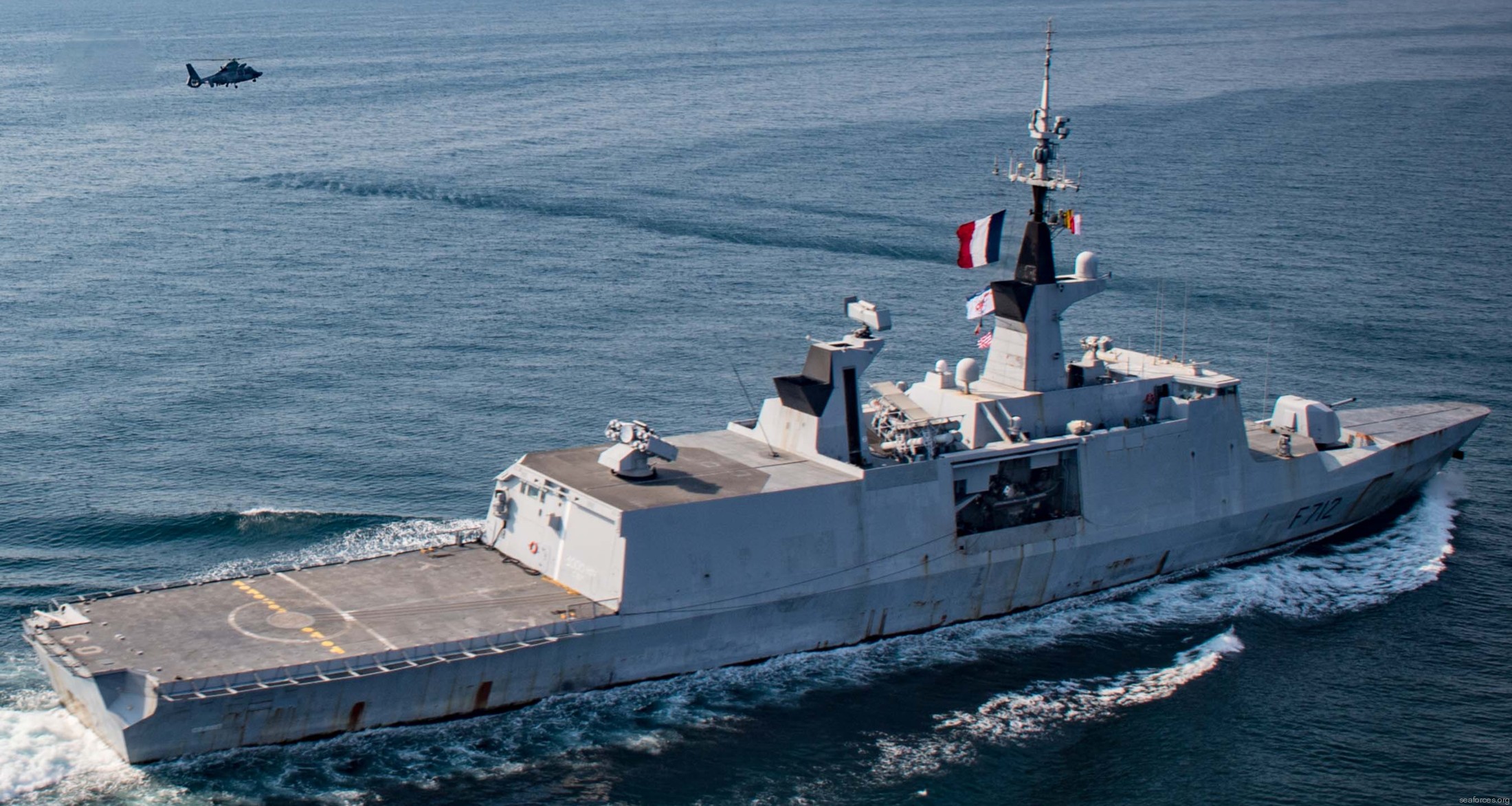 f-712 fs courbet la fayette class frigate french navy marine nationale stealth 10