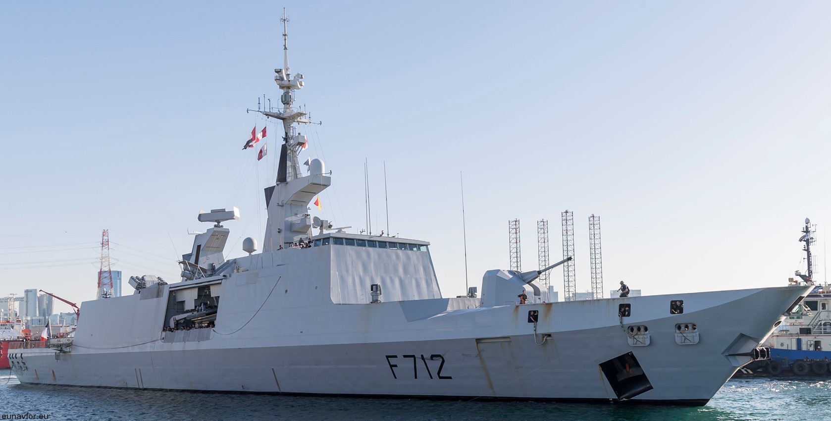 f-712 fs courbet la fayette class frigate french navy marine nationale 28