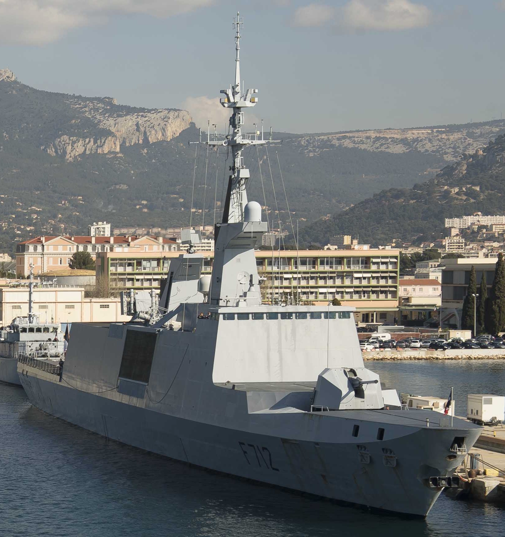 f-712 fs courbet la fayette class frigate french navy marine nationale 29
