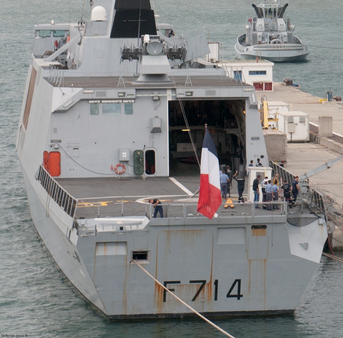 f-714 fs guepratte la fayette class frigate flf french navy marine nationale 07a flight deck hangar