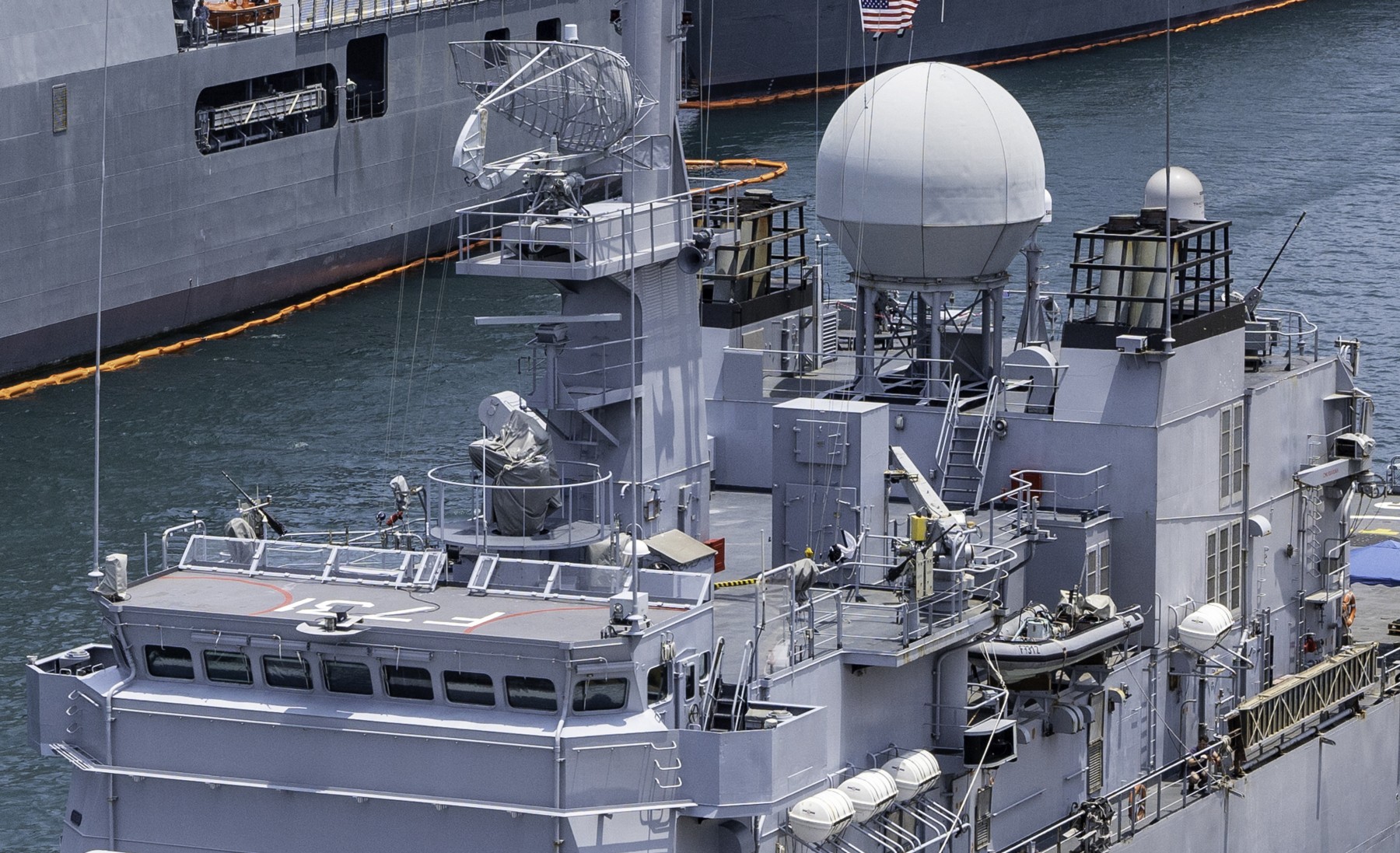 f-731 fs prairial floreal class frigate french navy marine nationale fregate surveillance 11a mast radar details