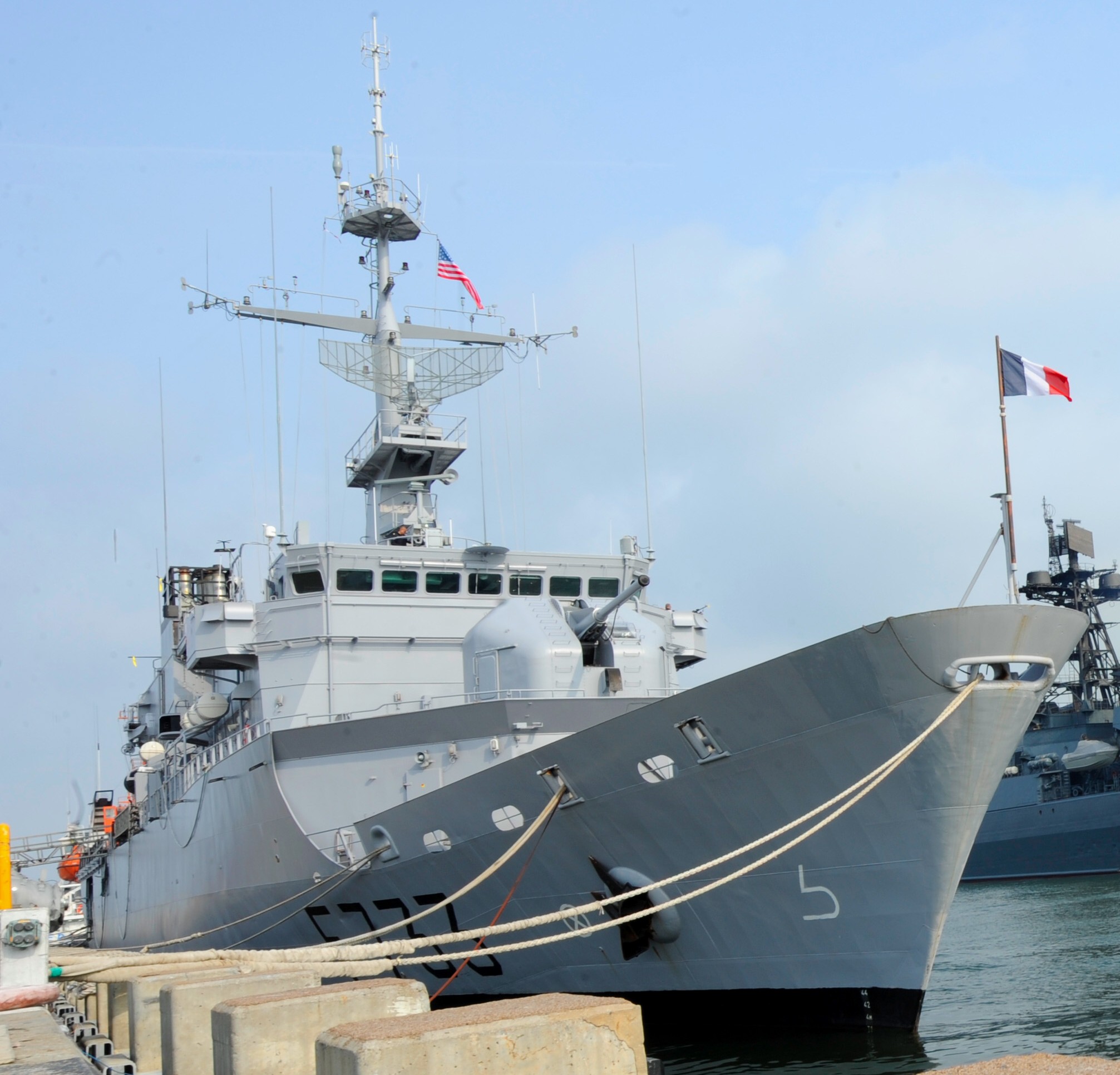 f-733 fs ventose floreal class frigate french navy fregate surveillance marine nationale 03