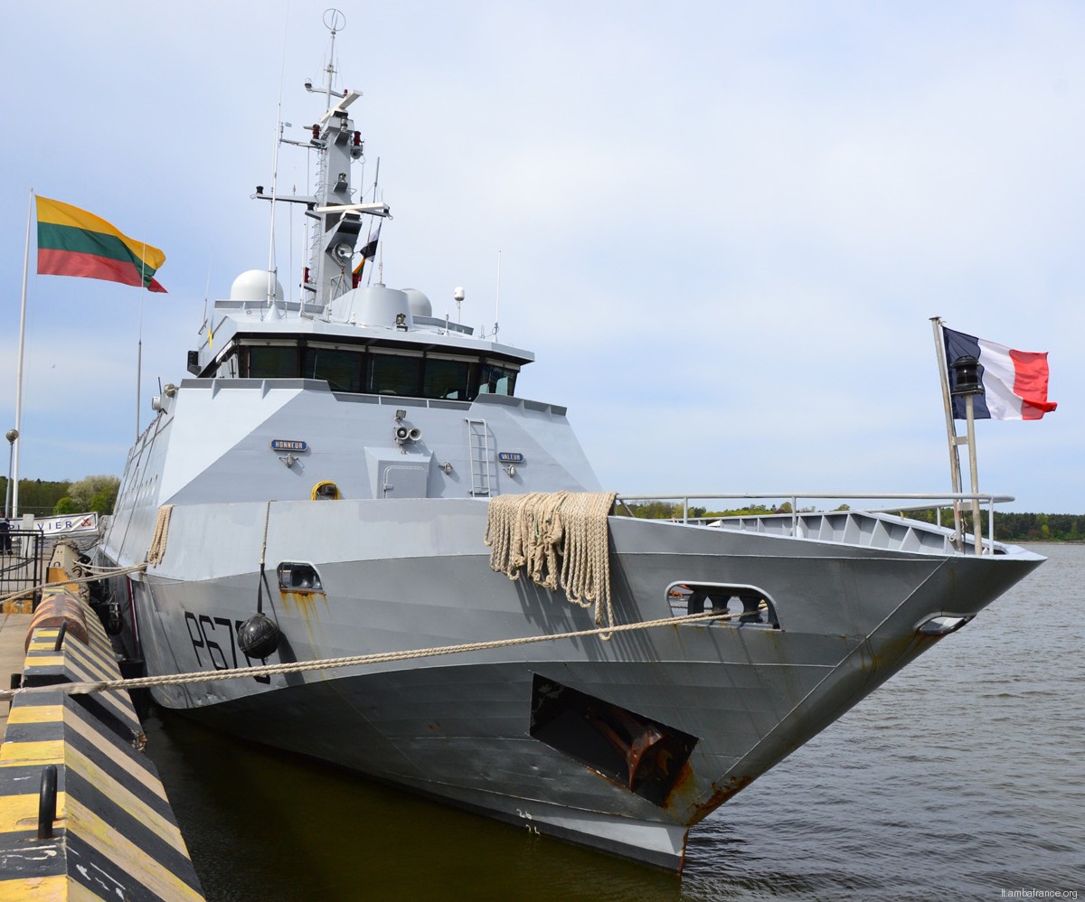 p-678 pluvier flamant class offshore patrol vessel opv french navy patrouilleur marine nationale 04