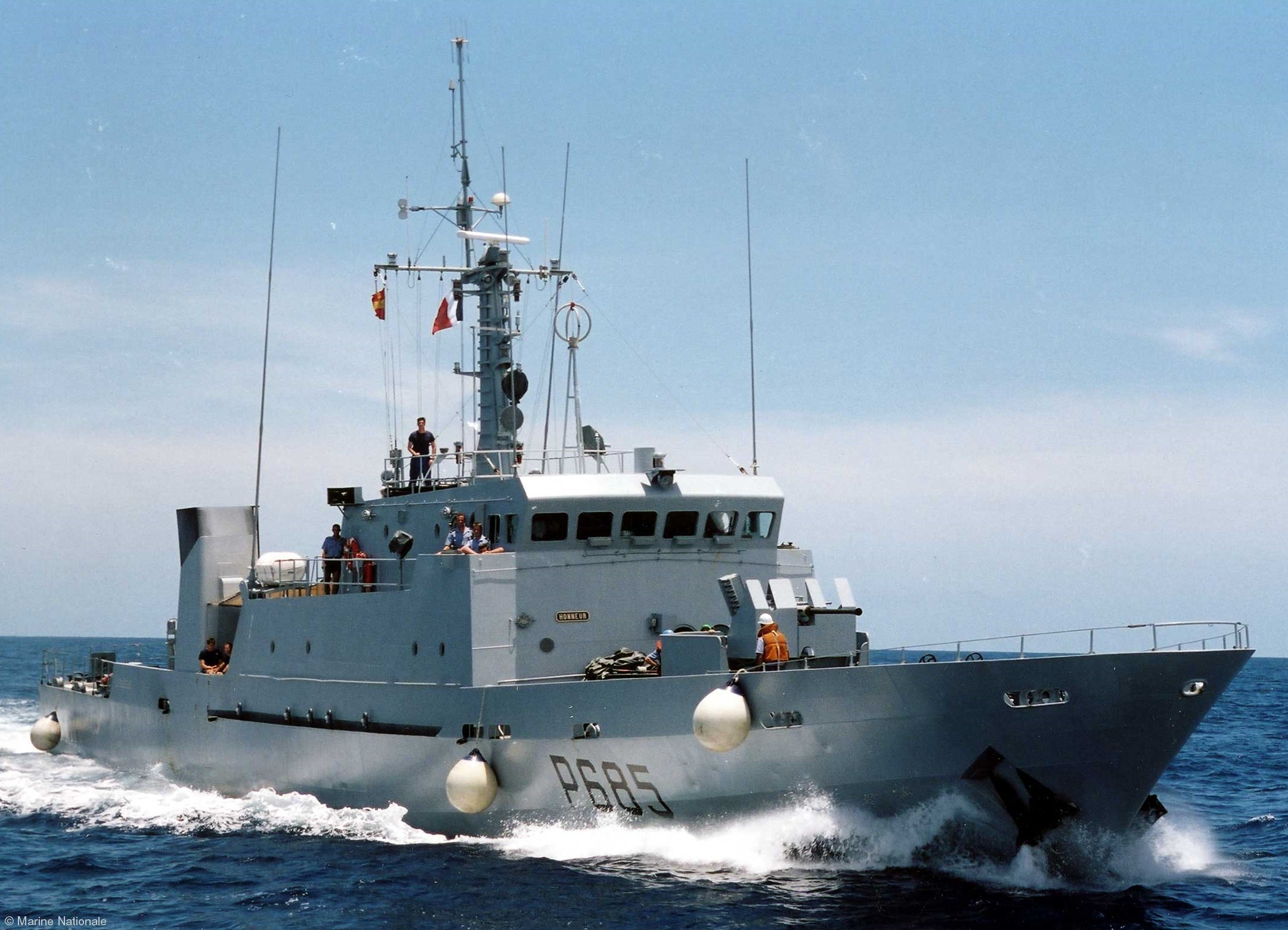p-685 la fougeuse la capricieuse l'audacieuse p400 class patrol vessel french navy patrouilleur marine nationale 02