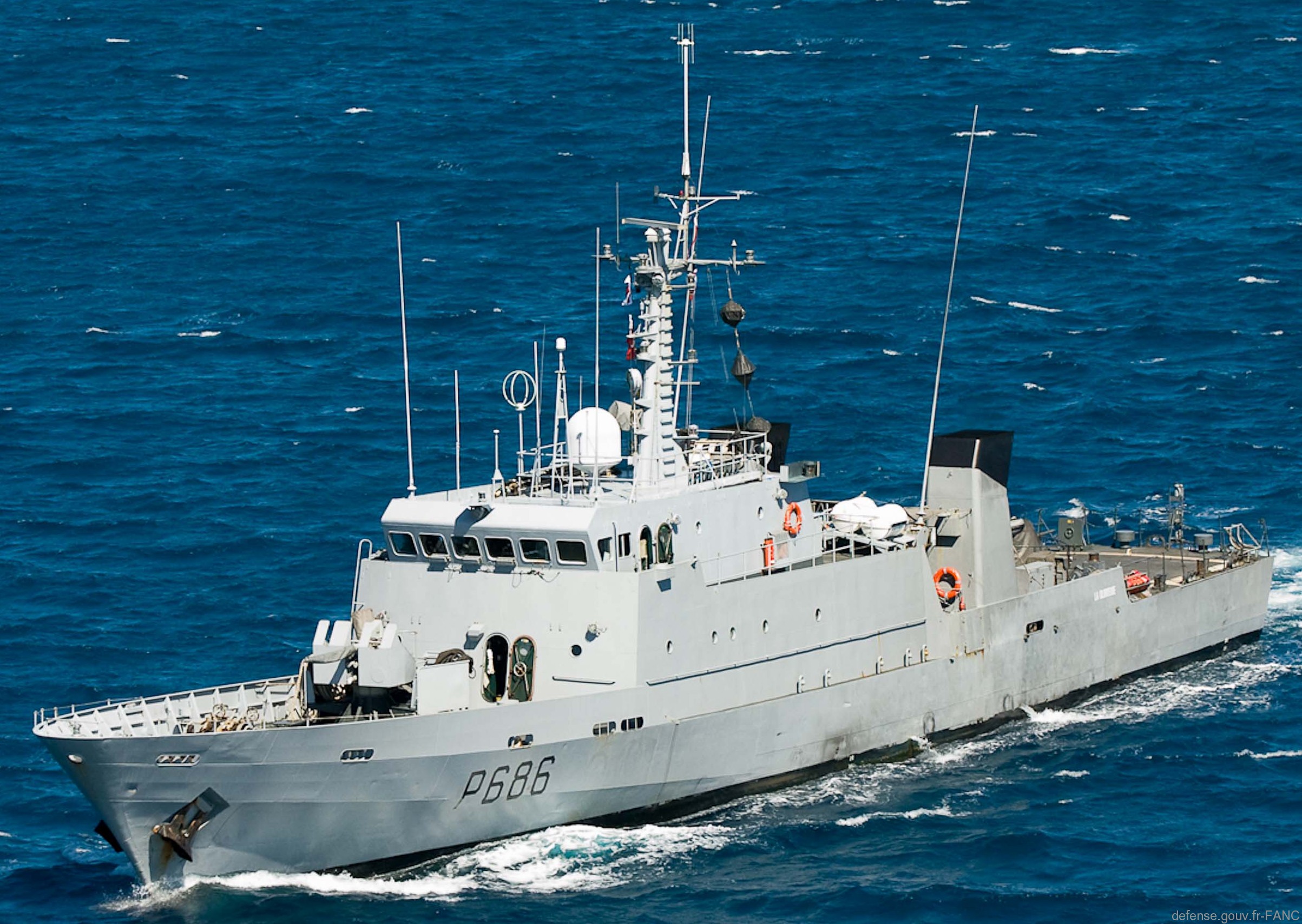 p-686 la glorieuse l'audacieuse p400 class patrol vessel french navy patrouilleur marine nationale 02