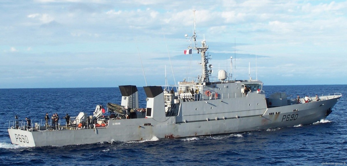 p-690 la rieuse l'audacieuse p400 class patrol vessel french navy patrouilleur marine nationale 02