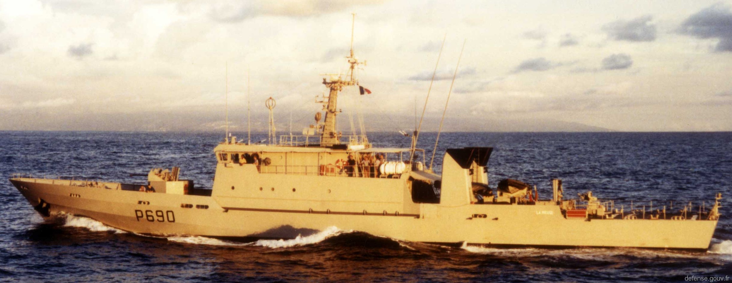 p-690 la rieuse l'audacieuse p400 class patrol vessel french navy patrouilleur marine nationale 03
