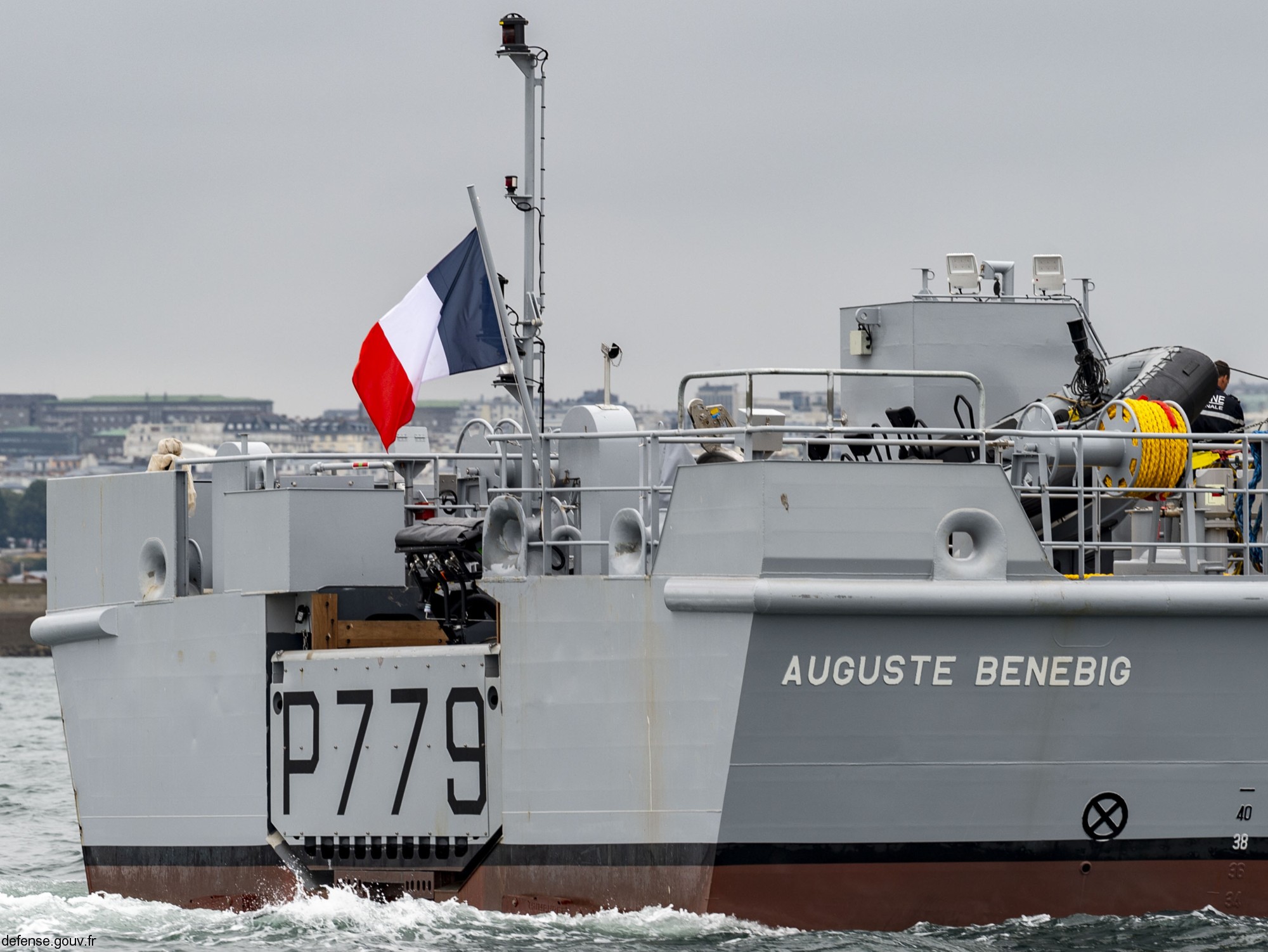 p-779 fs auguste benebig patrouilleur outre-mer pom offshore patrol vessel opv french navy marine nationale noumea 12