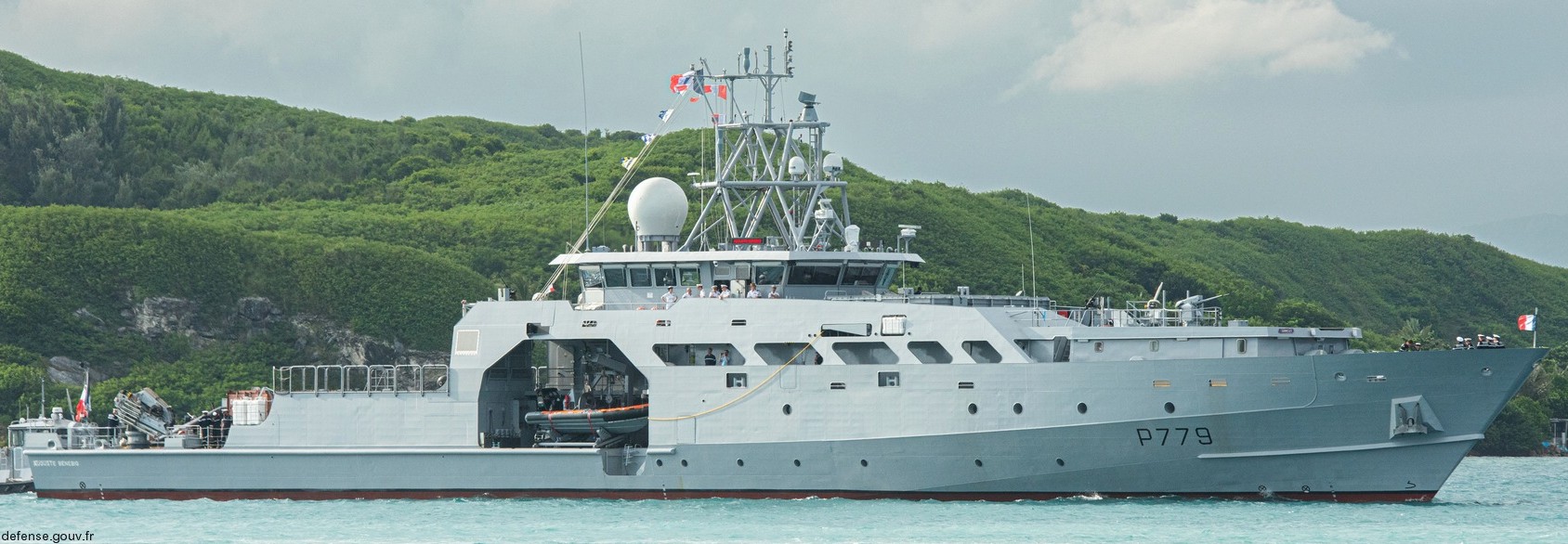 p-779 fs auguste benebig patrouilleur outre-mer pom offshore patrol vessel opv french navy marine nationale noumea 19
