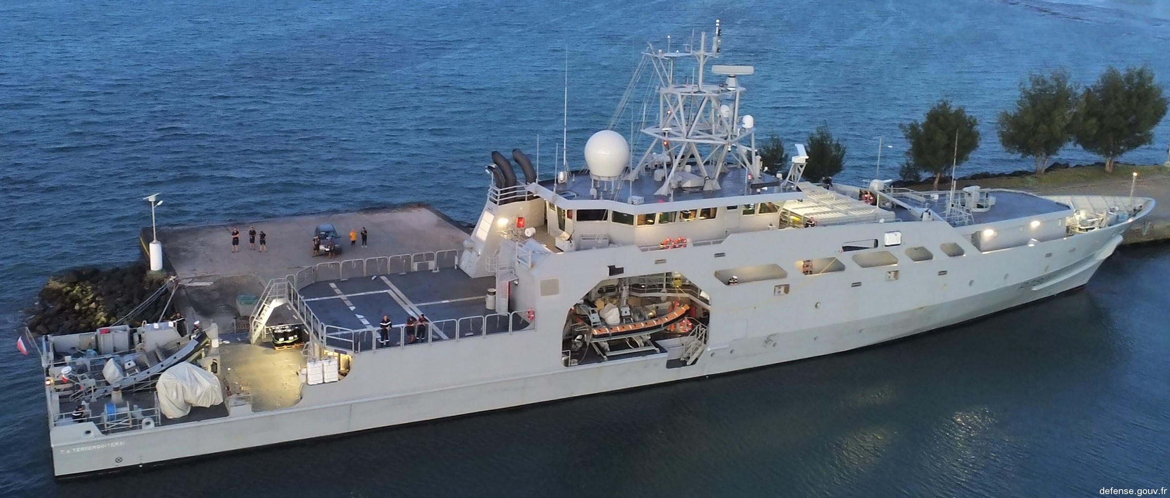 p-780 fs teriieroo teriierooiterai patrouilleur outre-mer pom offshore patrol vessel opv french navy marine nationale papeete 05