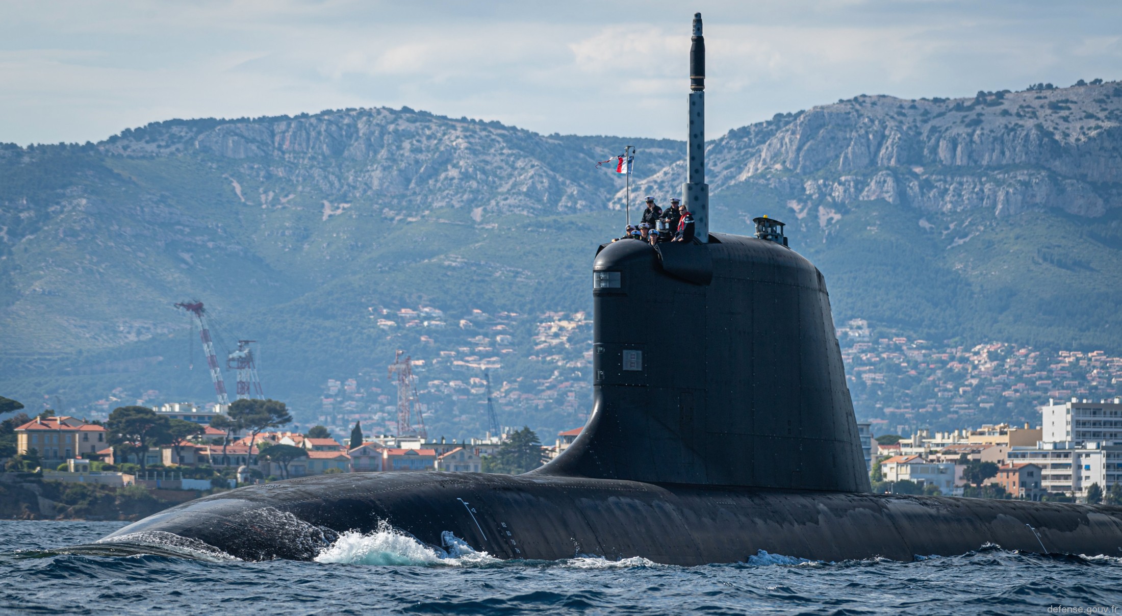 s-635 suffren barracuda class attack submarine french navy marine nationale sous-marin nucleaire d'attaque sna 07