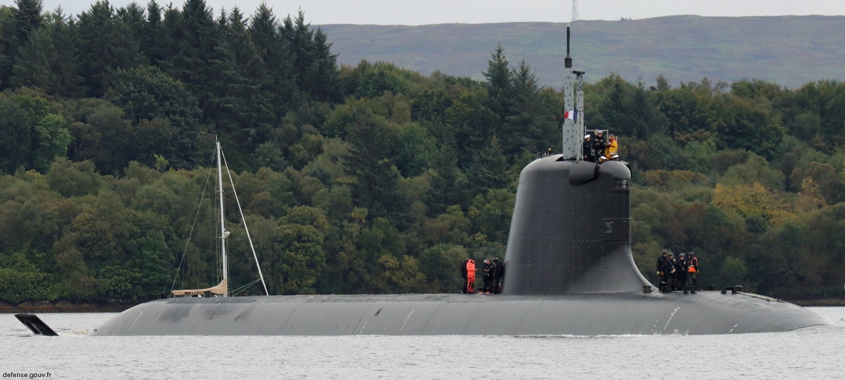 s-635 suffren barracuda class attack submarine french navy marine nationale sous-marin nucleaire d'attaque sna 12