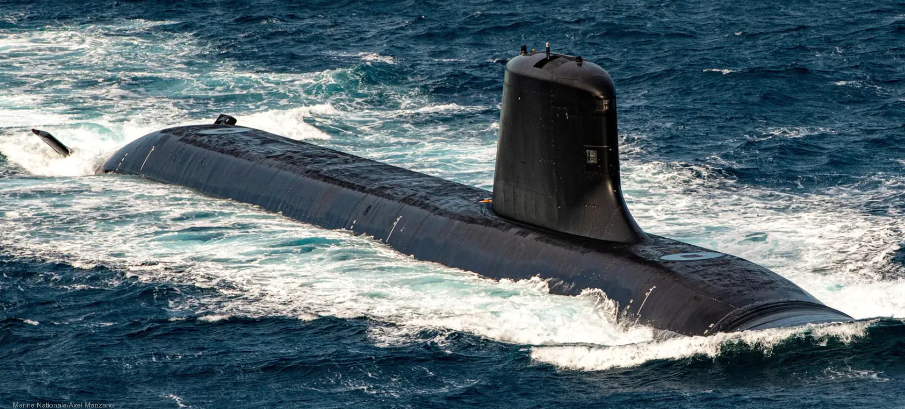 s-635 suffren barracuda class attack submarine french navy marine nationale sous-marin nucleaire d'attaque sna 14