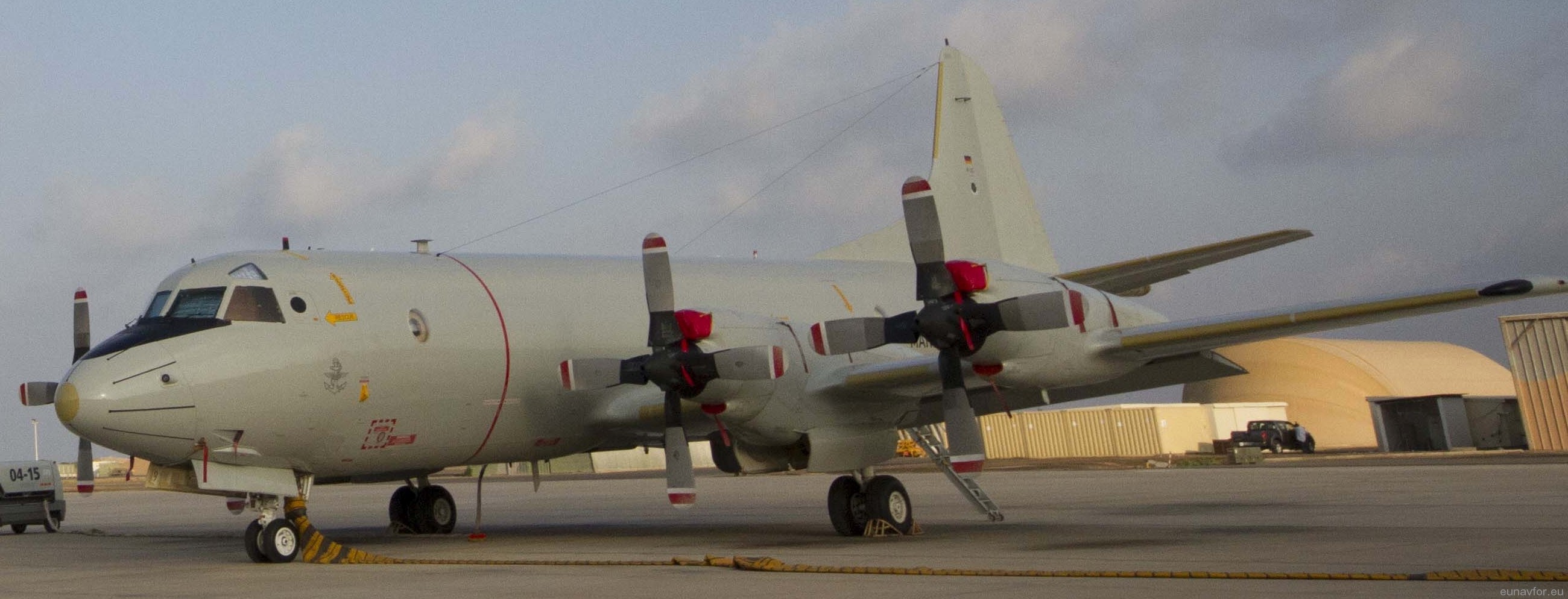 p-3c orion maritime patrol aircraft german navy lockheed deutsche marine seefernaufklärer mfg-3 nordholz 42