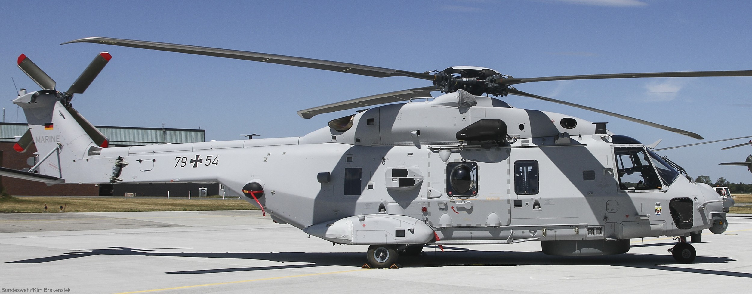 nh-90 nth sea lion helicopter german navy deutsche marine nhindustries mfg-5 nordholz 04