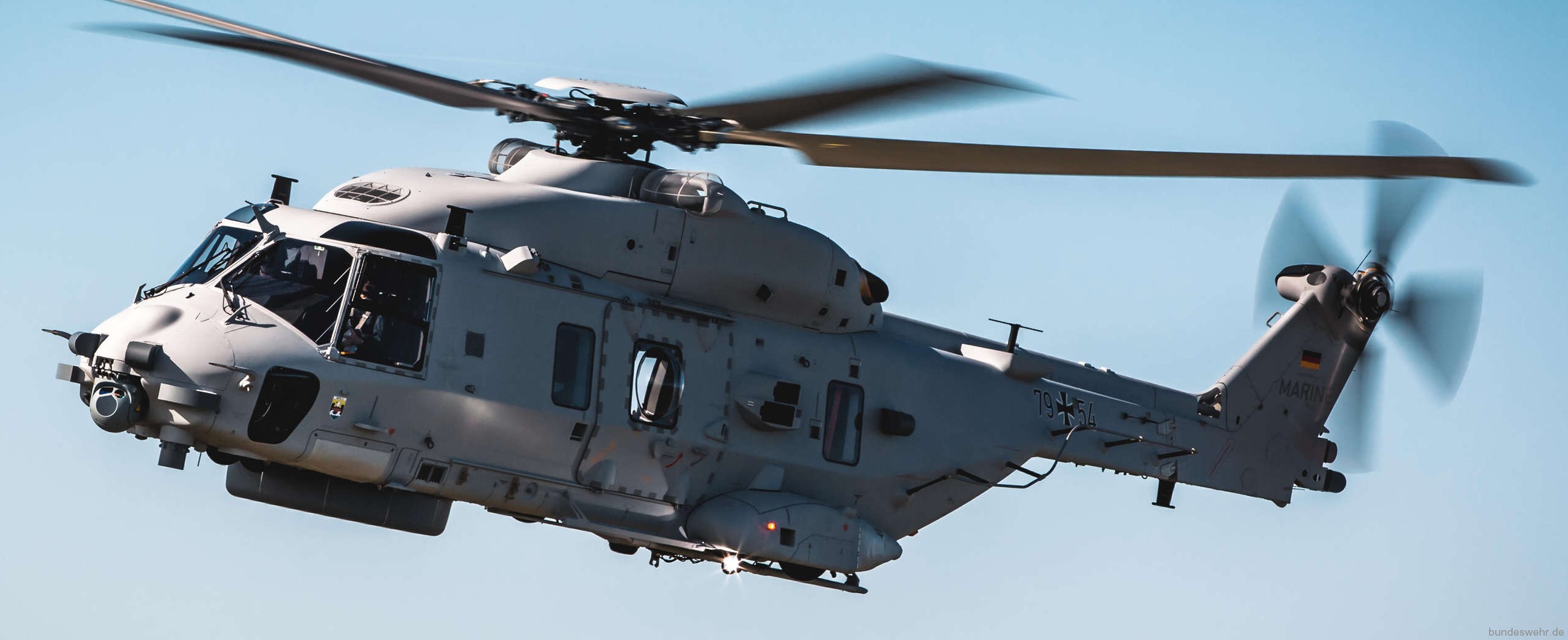 nh-90 nth sea lion helicopter german navy deutsche marine nhindustries mfg-5 nordholz 09