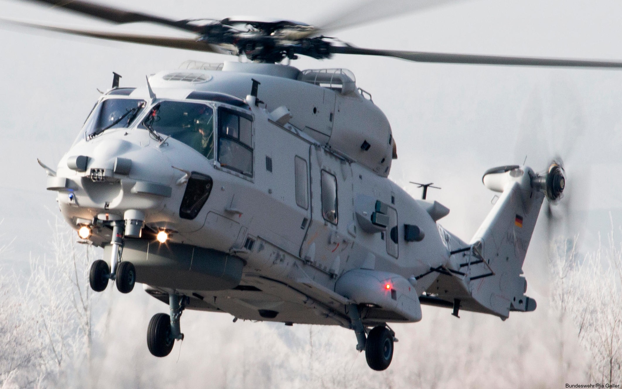 nh-90 nth sea lion helicopter german navy deutsche marine nhindustries mfg-5 nordholz 28