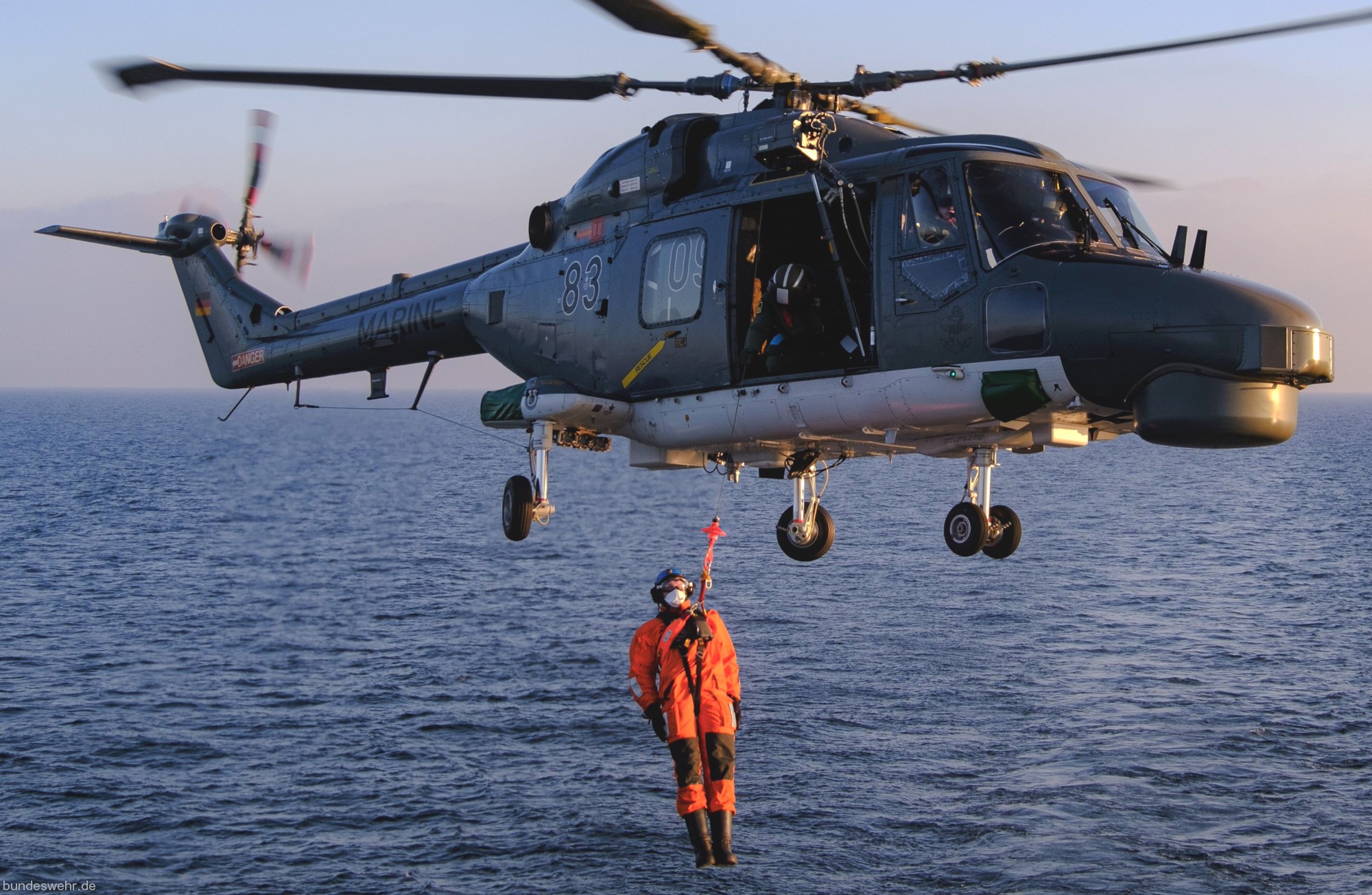 sea lynx mk.88a westland naval helicopter german navy deutsche marine 24