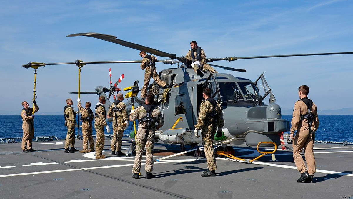 sea lynx mk.88a westland naval helicopter german navy deutsche marine 85