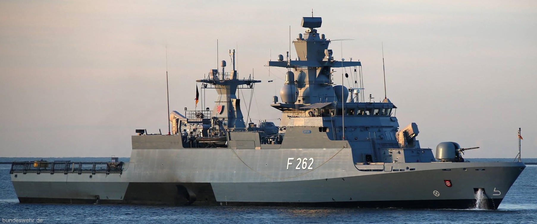 f-262 fgs erfurt type k130 braunschweig class corvette german navy 06