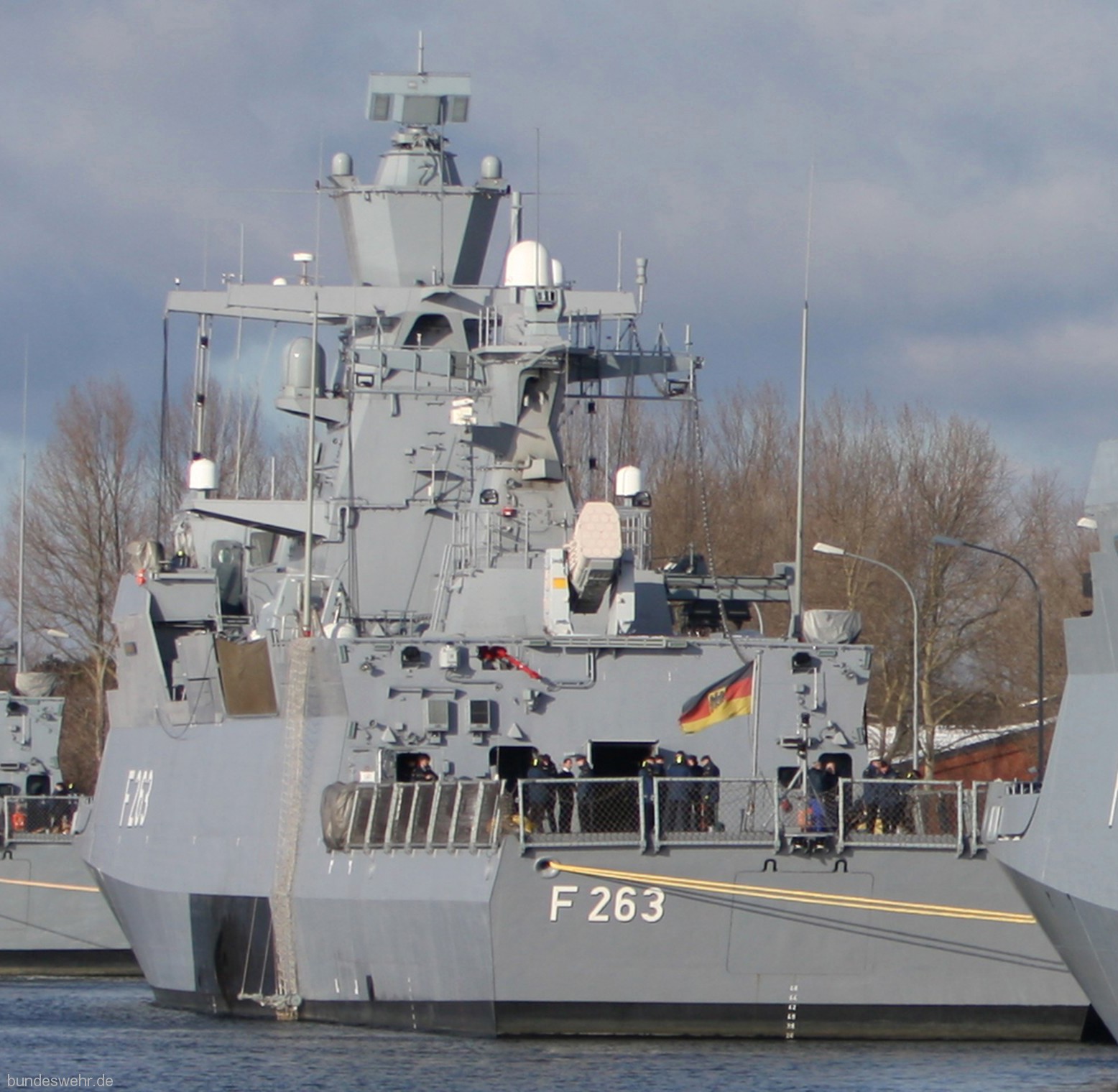 f-263 fgs oldenburg type k130 braunschweig class corvette german navy 02