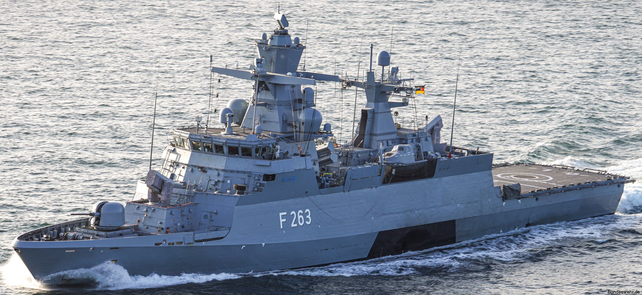 fgs oldenburg f-263 type k130 braunschweig class corvette german navy deutsche marine korvette 31