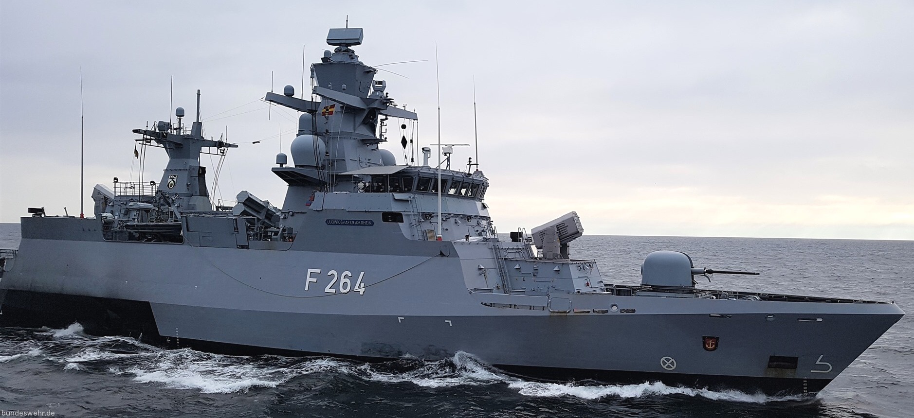 f-264 fgs ludwigshafen am rhein type k130 braunschweig class corvette german navy deutsche marine korvette 24
