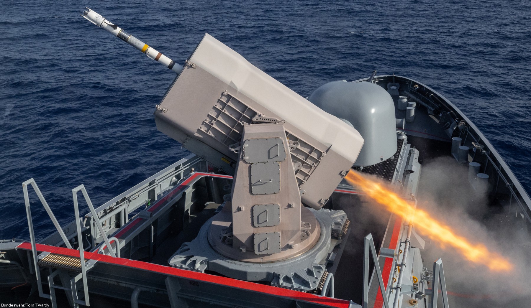 fgs ludwigshafen am rhein f-264 type k130 braunschweig class corvette german navy rim-116 rolling airframe missile ram ciws 29