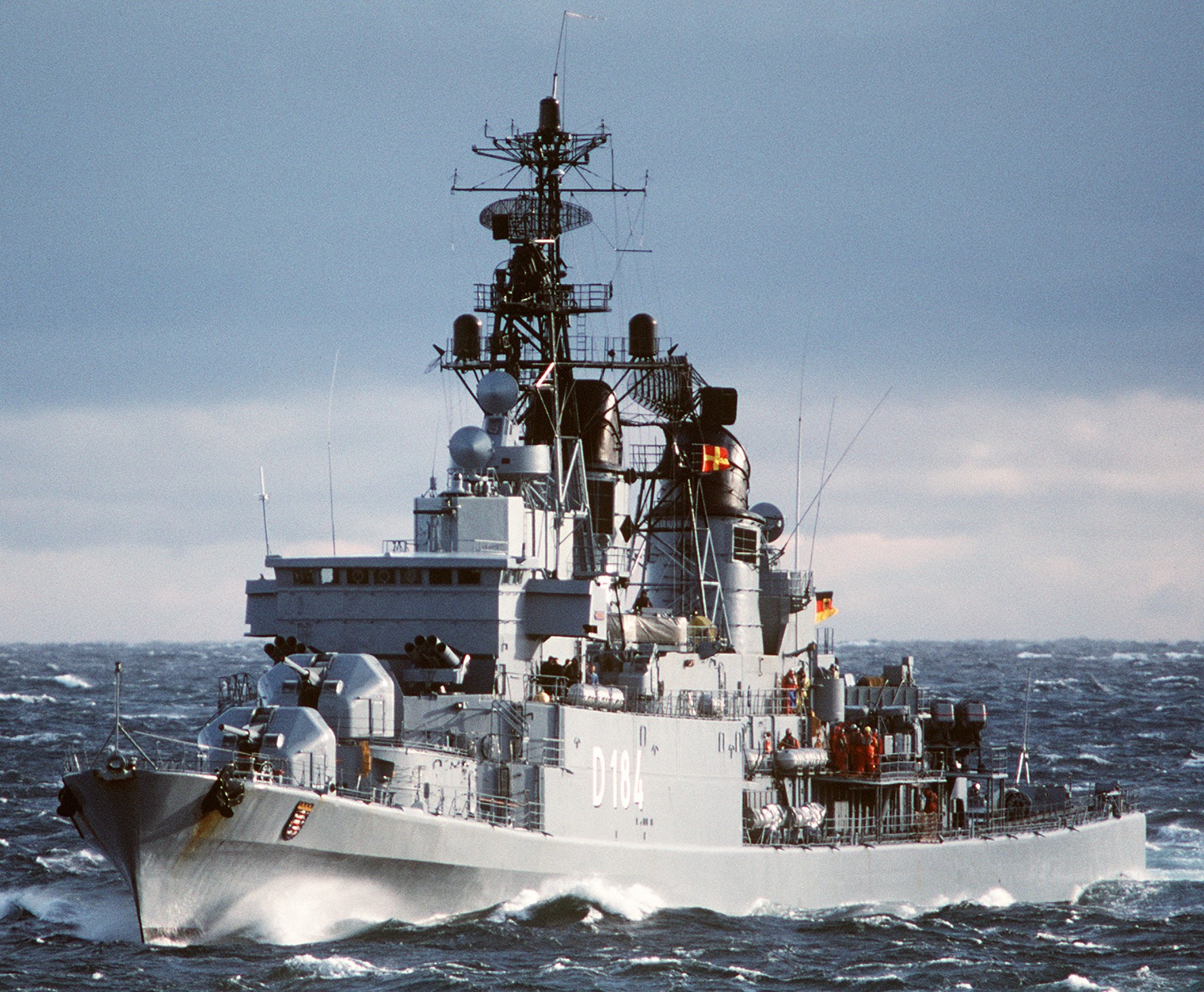 d-182 fgs schleswig-holstein type 101a hamburg class destroyer german navy 09