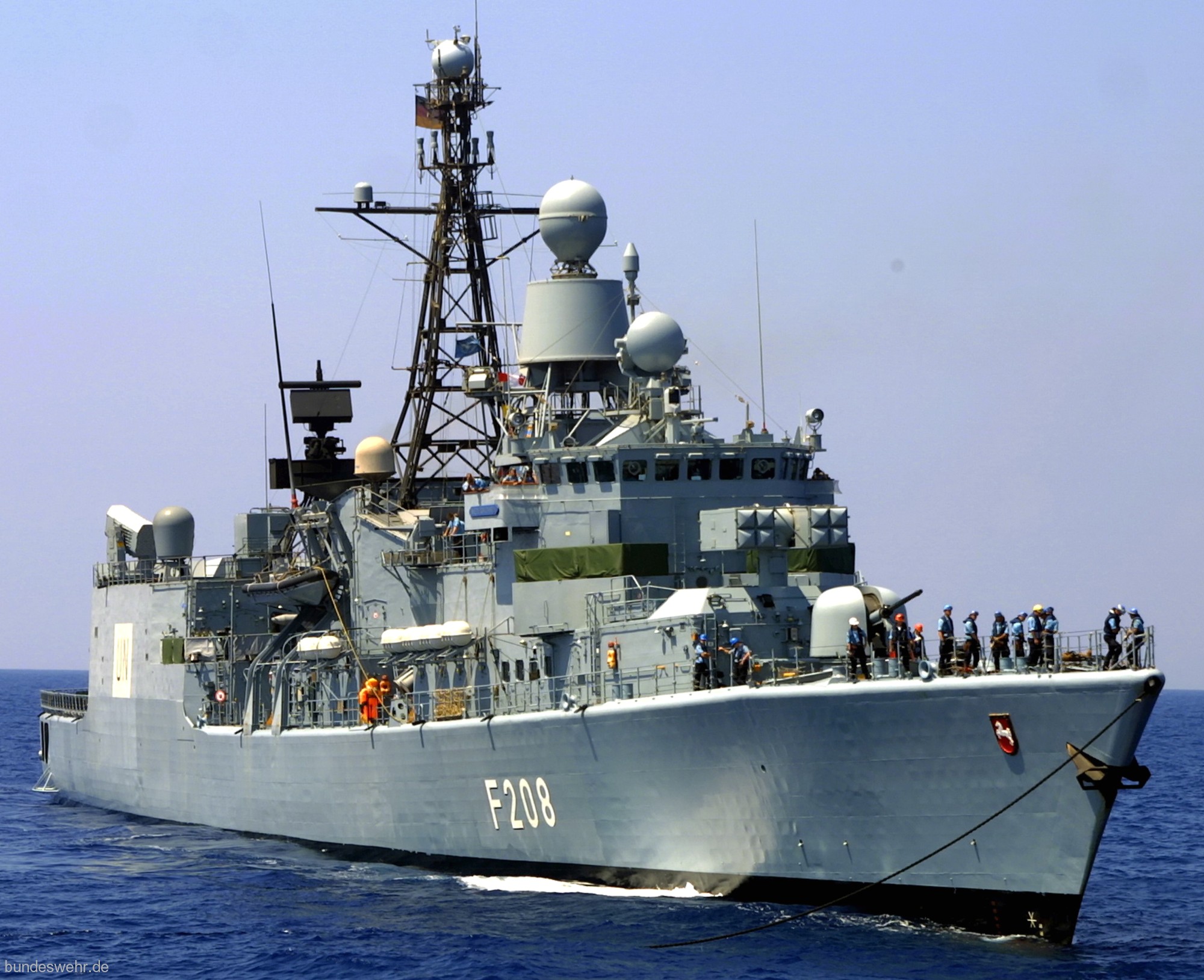 f-208 fgs niedersachsen type 122 bremen class frigate german navy deutsche marine fregatte 08