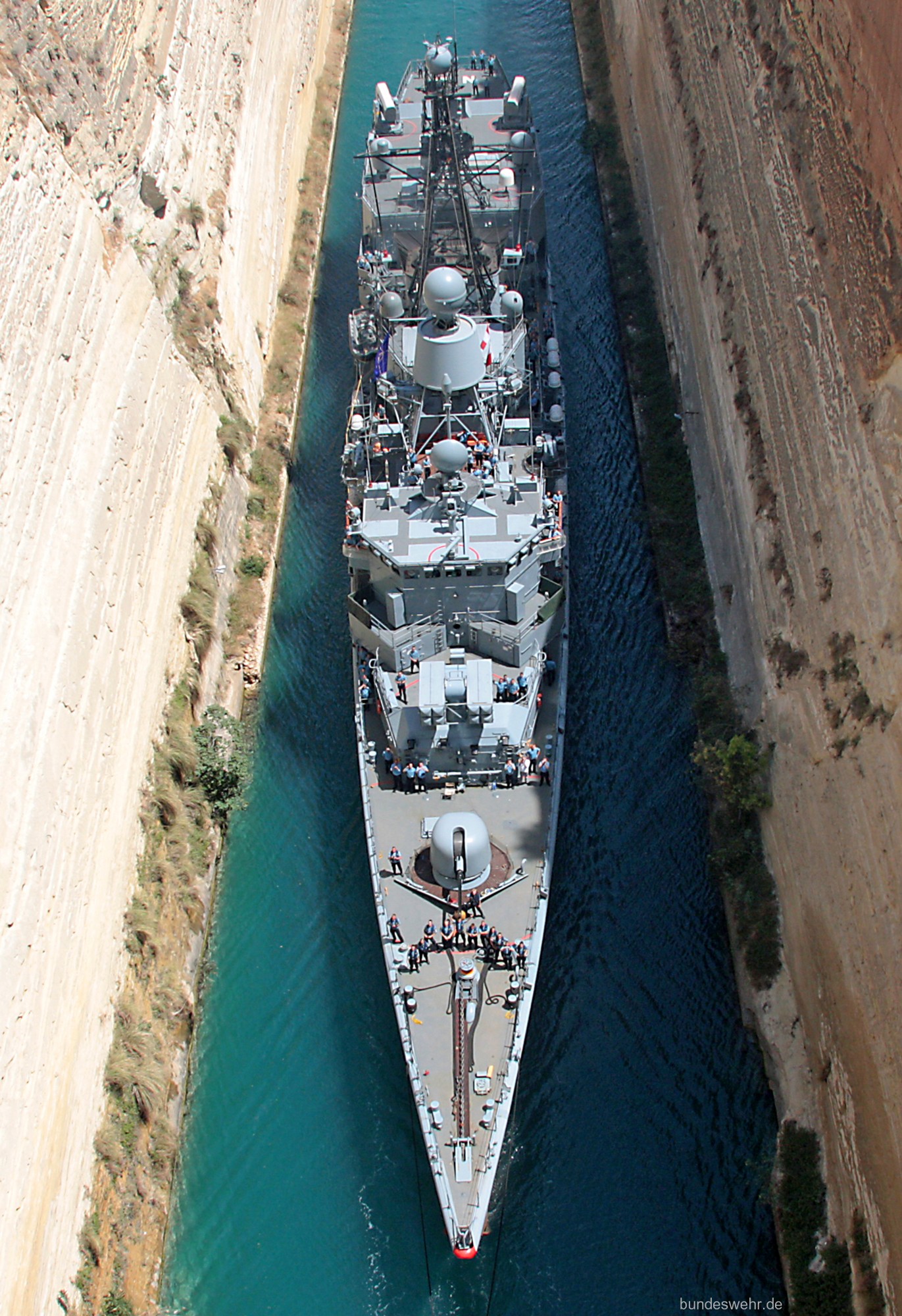 f-208 fgs niedersachsen type 122 bremen class frigate german navy 11 corinth canal greece