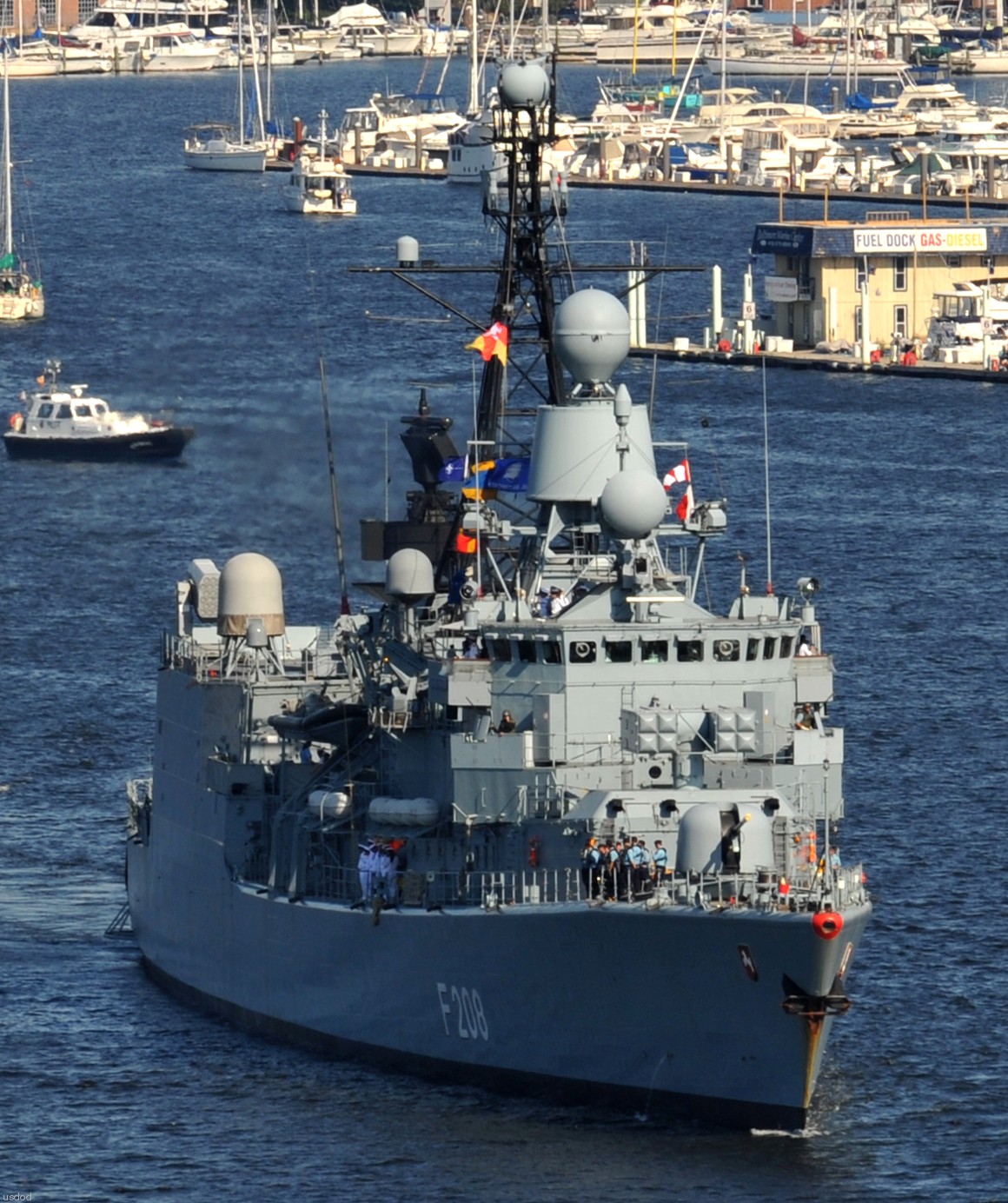 f-208 fgs niedersachsen type 122 bremen class frigate german navy 17