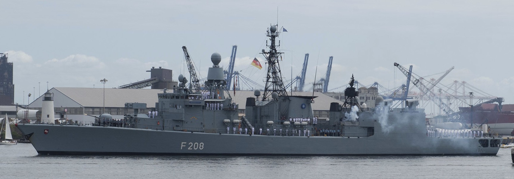 f-208 fgs niedersachsen type 122 bremen class frigate german navy 18