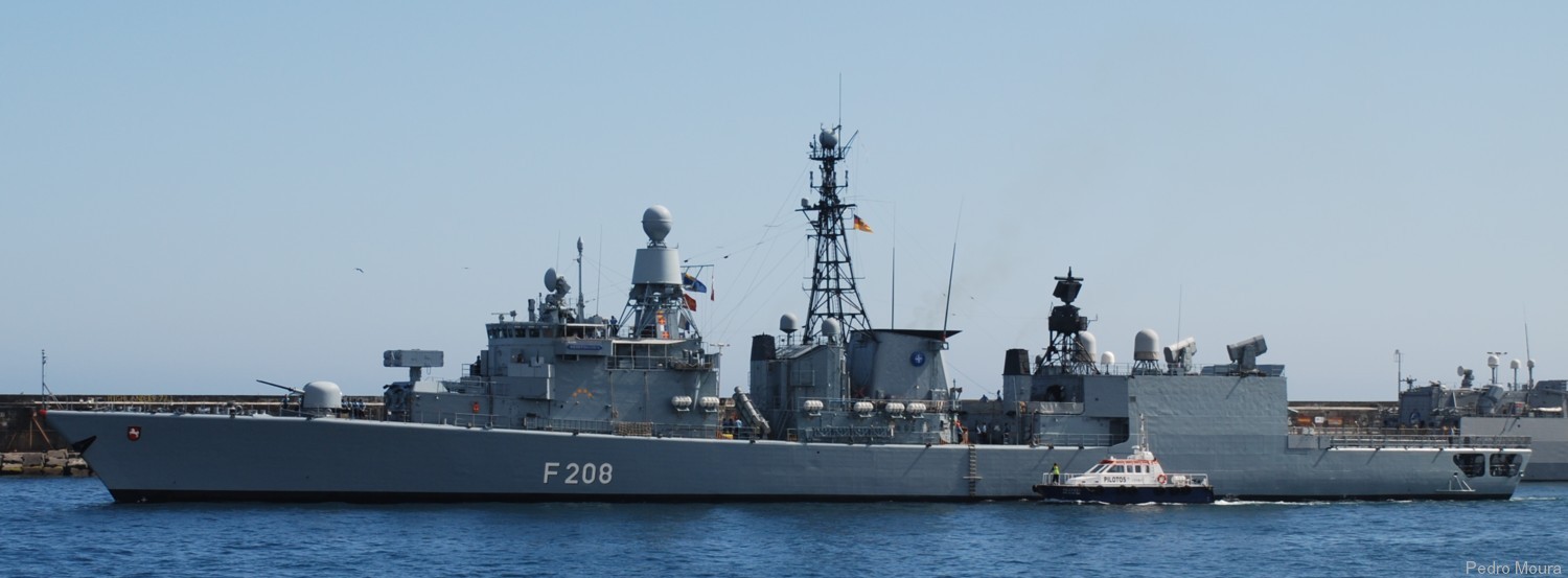 f-208 fgs niedersachsen type 122 bremen class frigate german navy 22