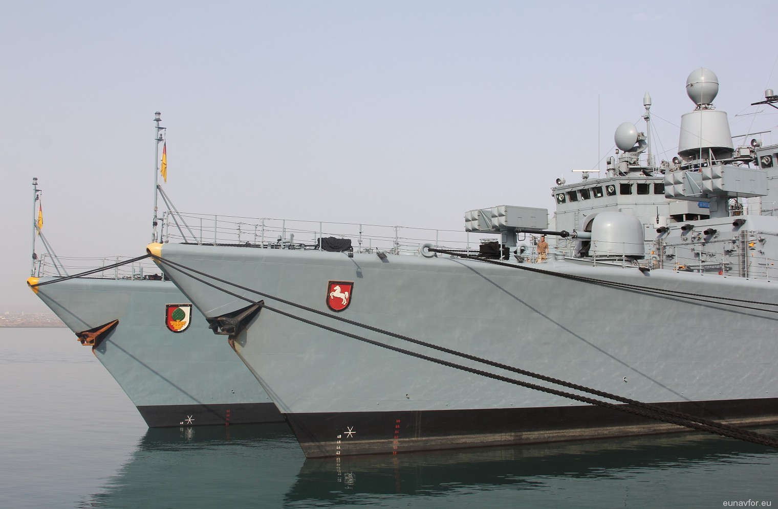 f-208 fgs niedersachsen type 122 bremen class frigate german navy 31