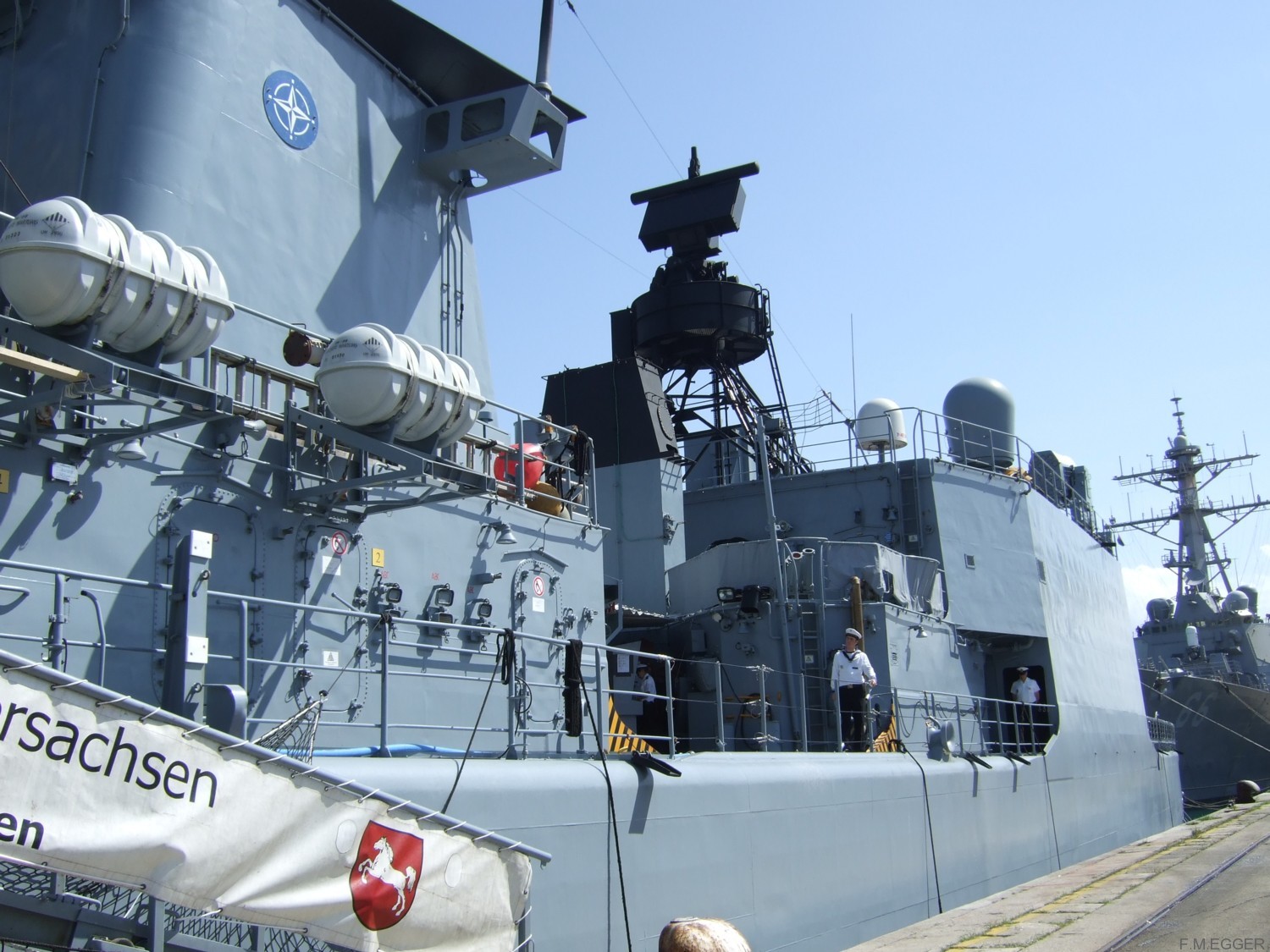 f-208 fgs niedersachsen type 122 bremen class frigate german navy 37