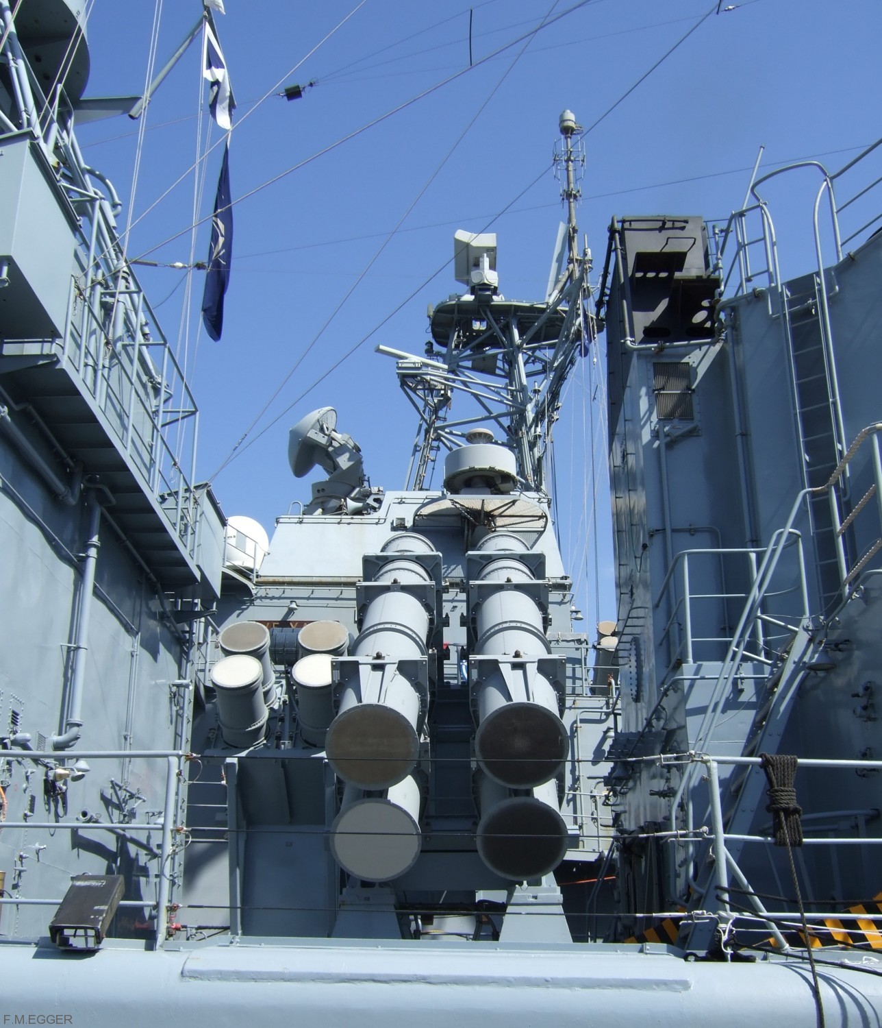 f-208 fgs niedersachsen type 122 bremen class frigate german navy 38 rgm-84 harpoon