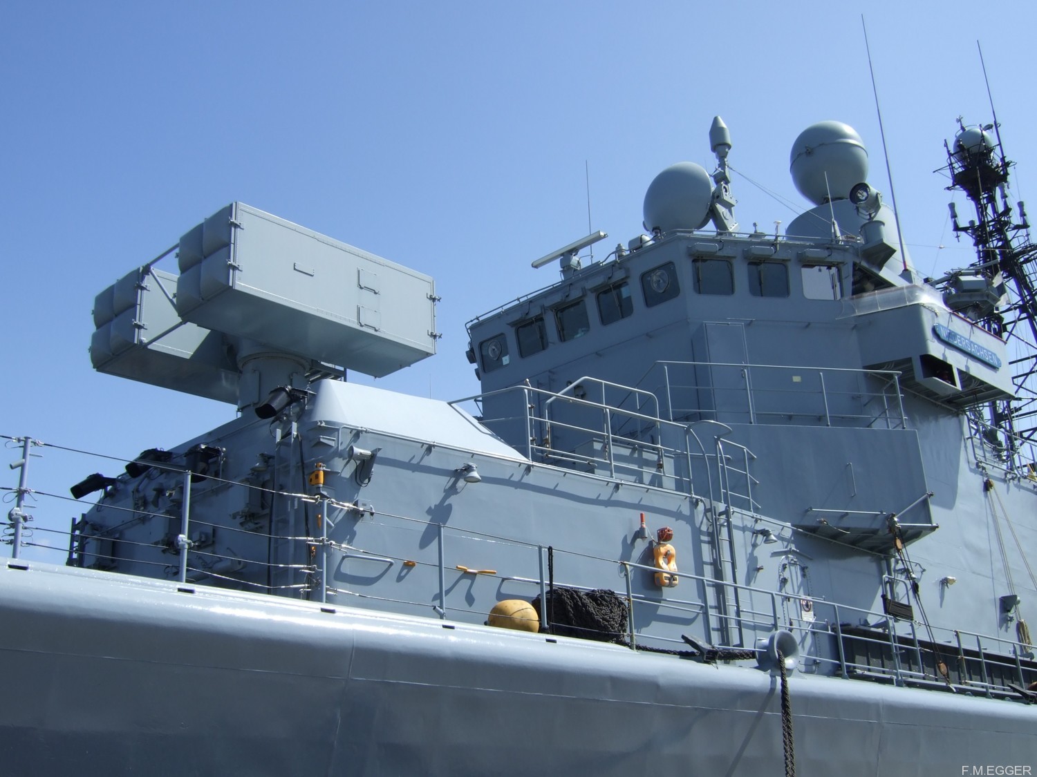 f-208 fgs niedersachsen type 122 bremen class frigate german navy 43